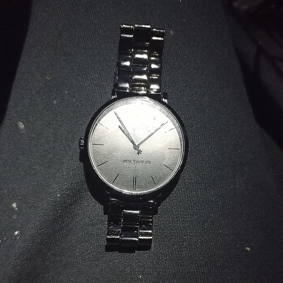 Michael Kors Watch - Picture 6 of 6